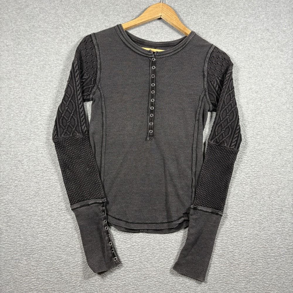 Free People We The Free Twisted Cable Cuff Henley Thermal Top Boho Grey XS Knit